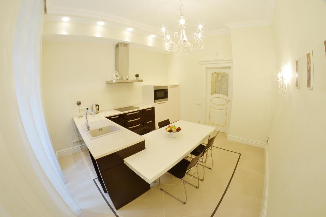 קרלובי וארי Apartma Premium מראה חיצוני תמונה