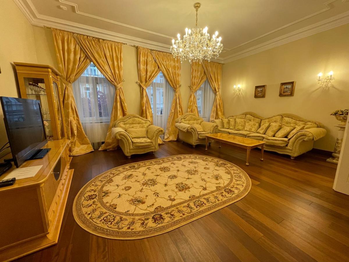 קרלובי וארי Apartma Premium מראה חיצוני תמונה